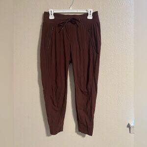 Athleta Trekkie North Joggers size 6